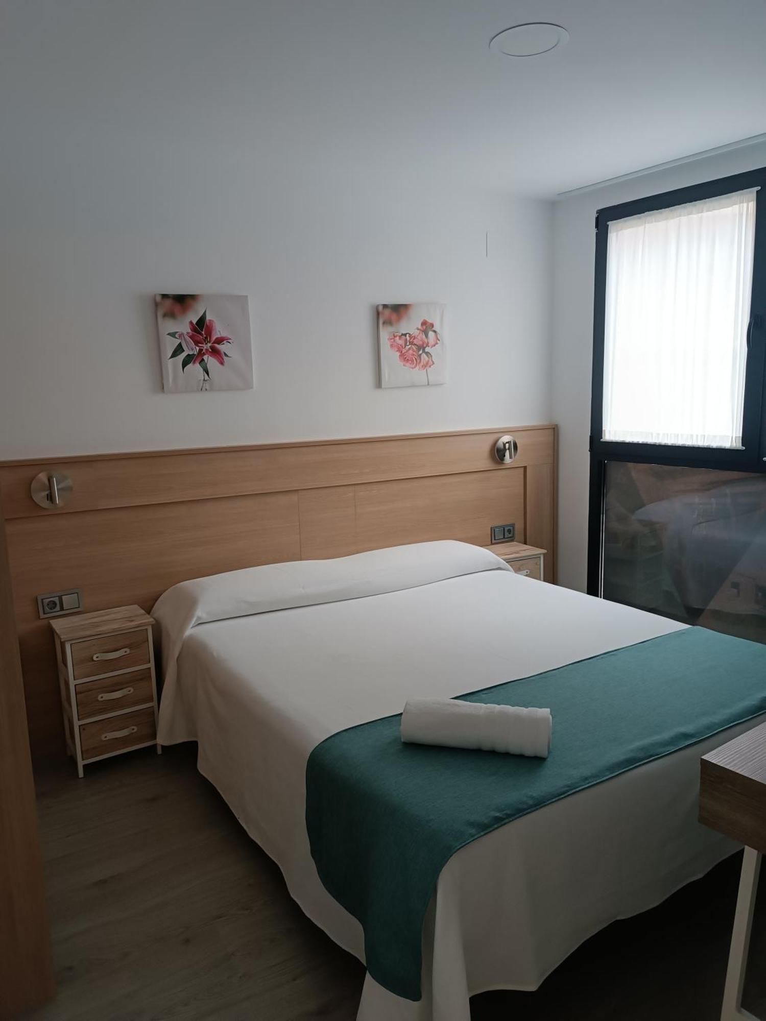 Apartamentos Turisticos Avila Puerta De San Isidro 1-4 Exterior photo